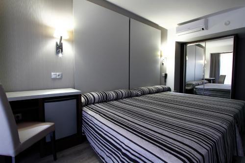 Foto de una habitación de Summer Hotel