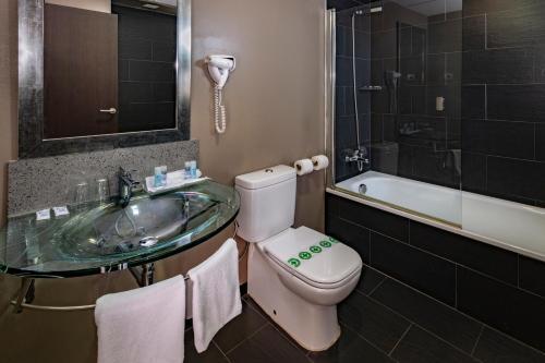 Foto del baño de Summer Hotel