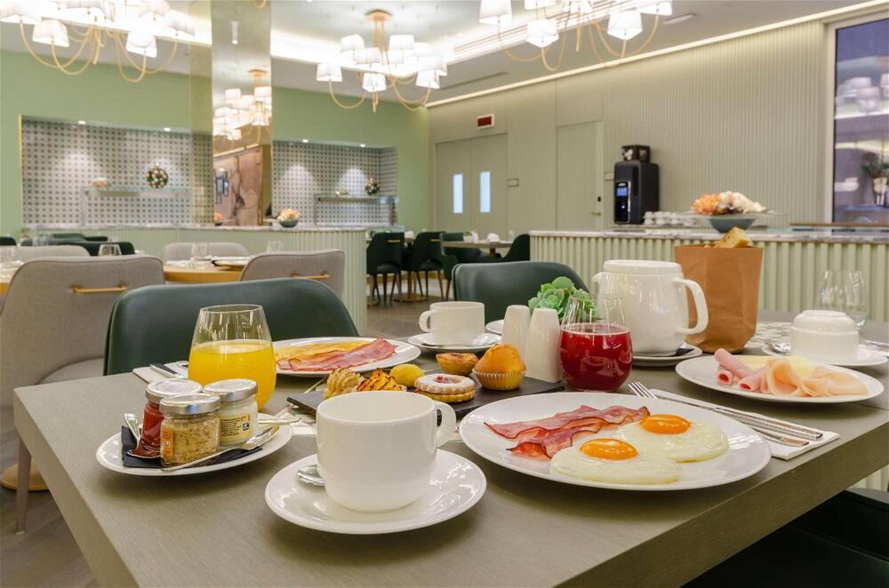 Foto general de Hotel The Emerald House Lisbon, Curio Collection By Hilton