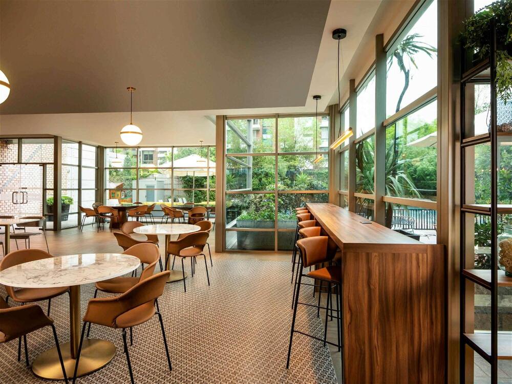 Foto de restauración de Hotel Novotel Santiago Las Condes
