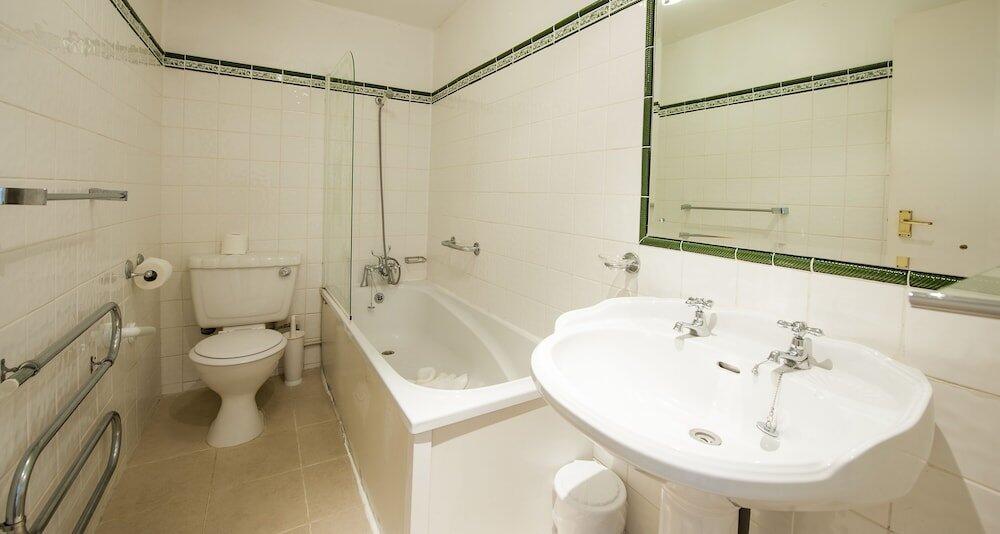 Foto del baño de The Albany Lions Hotel