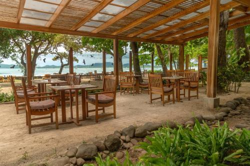 Foto de restauración de Capitán Suizo Beachfront Boutique Hotel