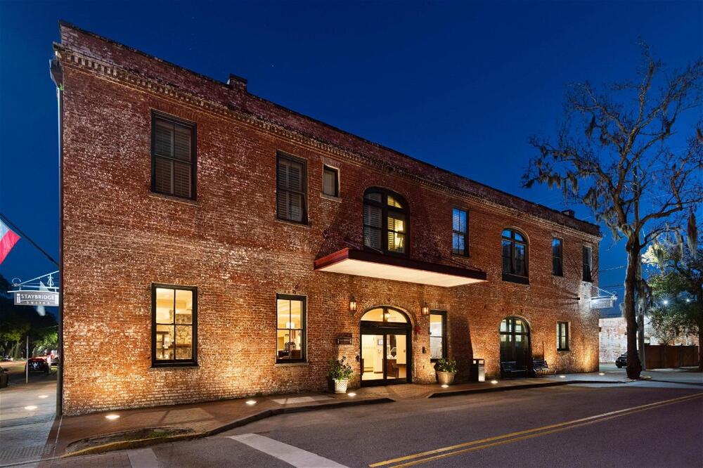Foto general de Staybridge Suites Savannah Historic District, an IHG Hotel