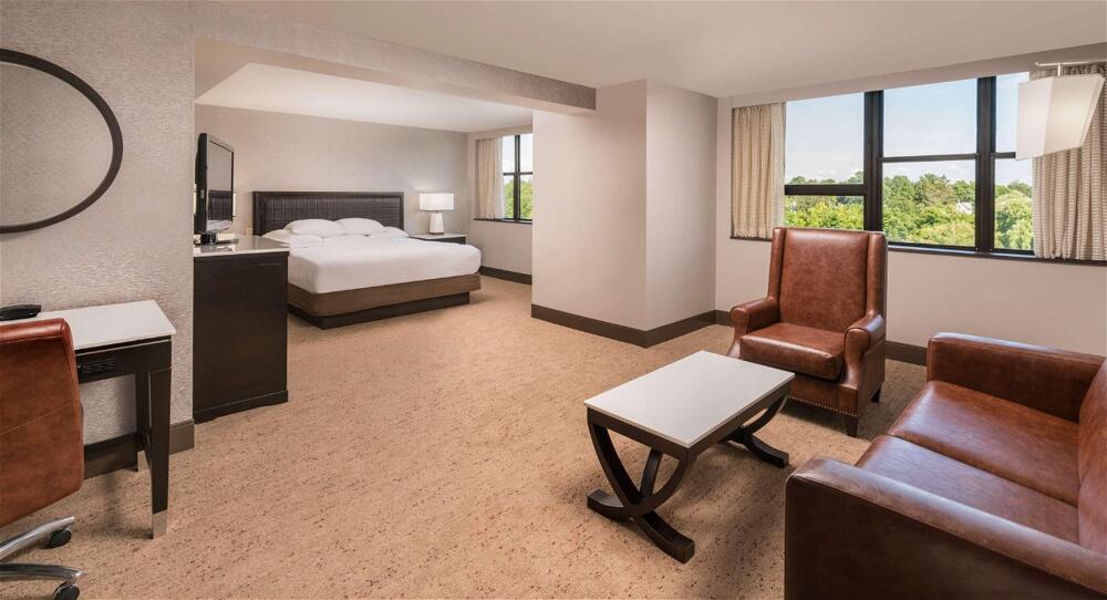 Foto de una habitación de Hotel The Saratoga Hilton