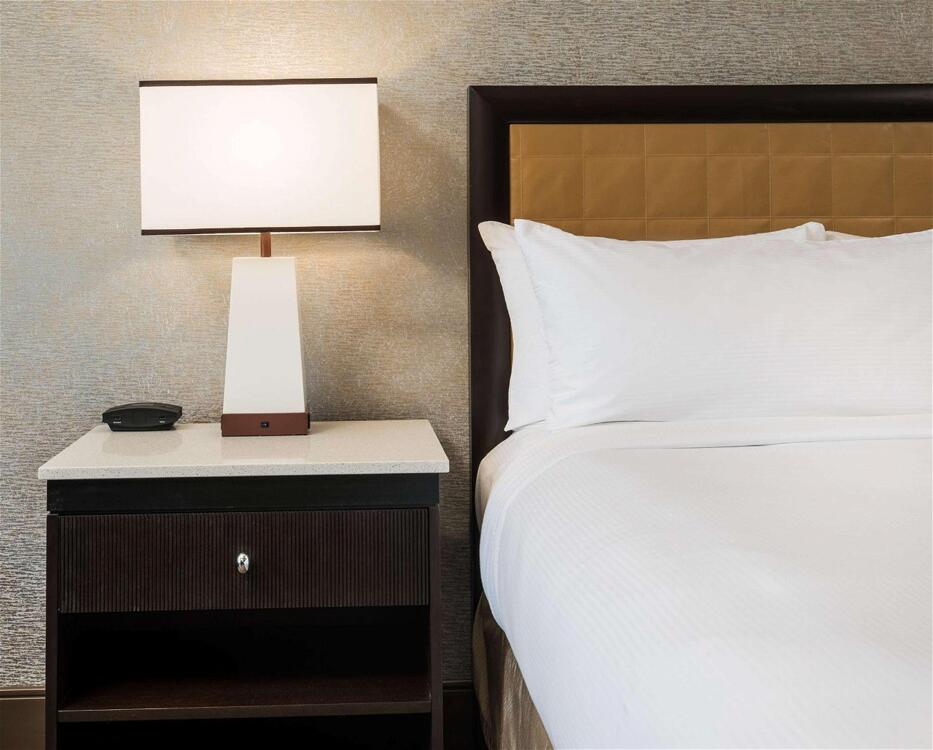 Foto de una habitación de Hotel The Saratoga Hilton