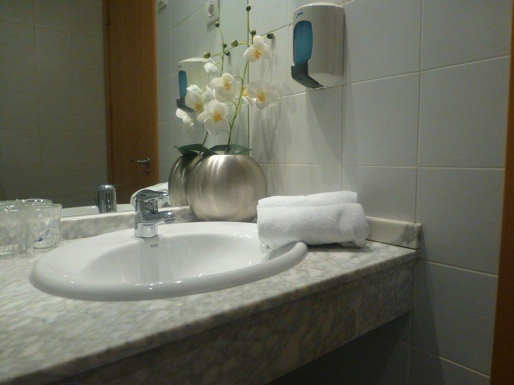 Foto del baño de Hostal El Val
