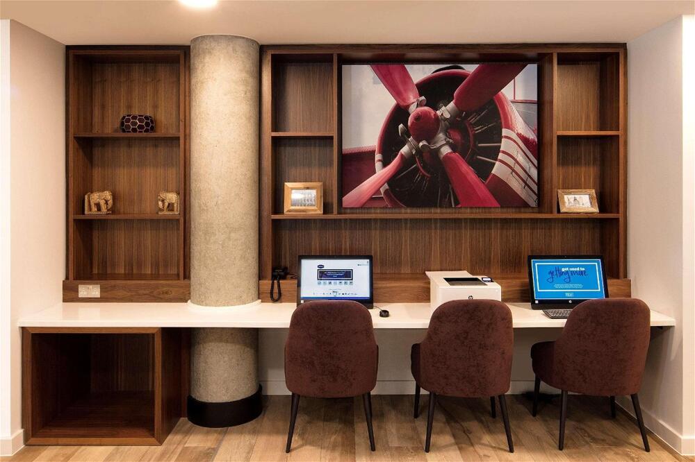 Foto de las zonas nobles de Hotel Hampton by Hilton London Stansted Airport