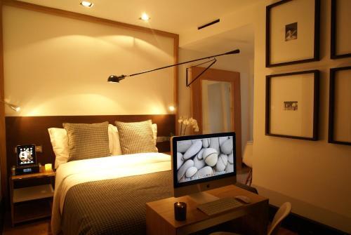 Foto de una habitación de Browns Downtown Hotel