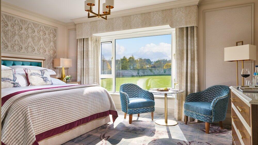 Foto de una habitación de Glenlo Abbey Hotel