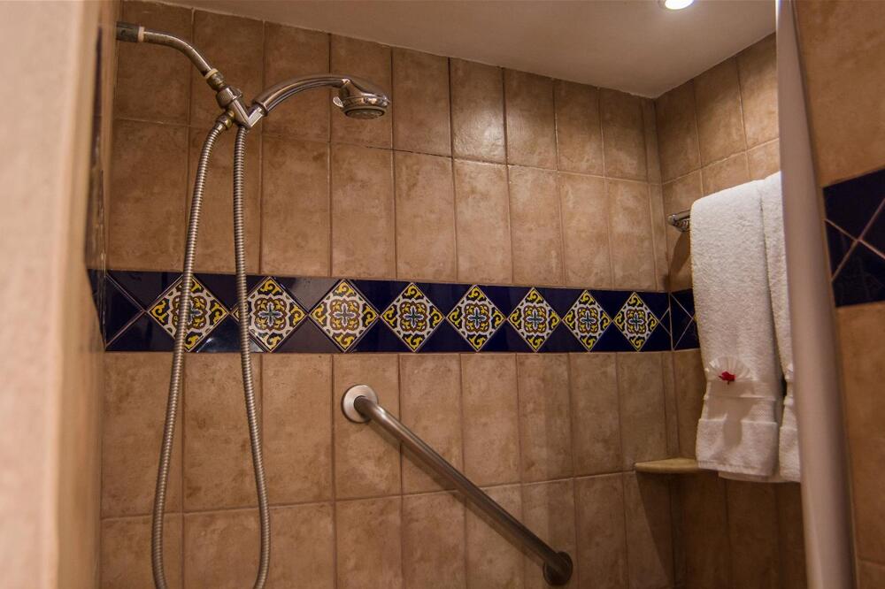 Bathroom – Villas Arqueologicas Chichen Itza