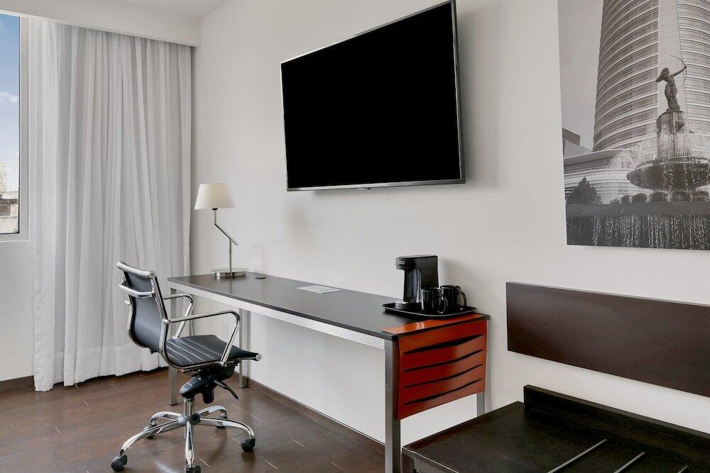 Foto de una habitación de Hotel Fiesta Inn Insurgentes Sur