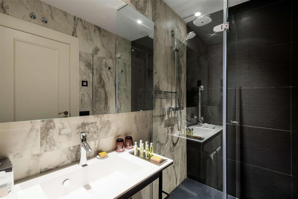Foto del baño de Hotel DoubleTree by Hilton Madrid-Prado