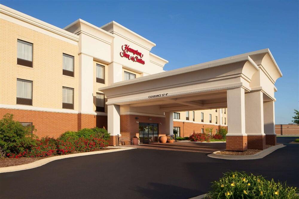 Foto del exterior de Hotel Hampton Inn &amp;amp; Suites Chicago/Saint Charles