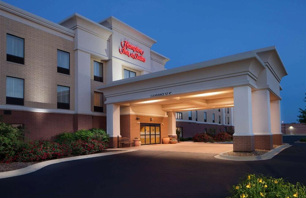 Foto del exterior de Hotel Hampton Inn &amp;amp; Suites Chicago/Saint Charles