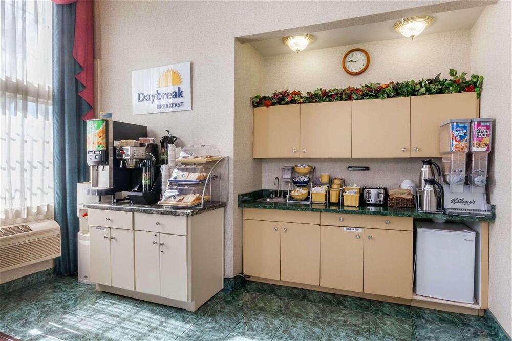 Gaite Inn Hotel Days Inn & Suites by Wyndham South Gate, South Gate - Reserving