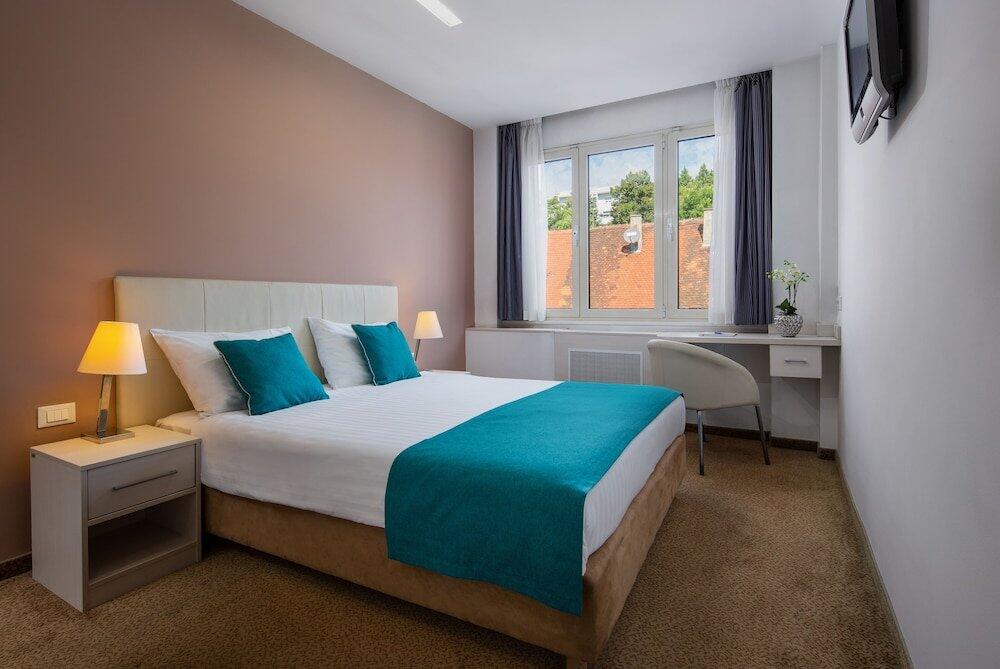 Foto de una habitación de Hotel Jadran
