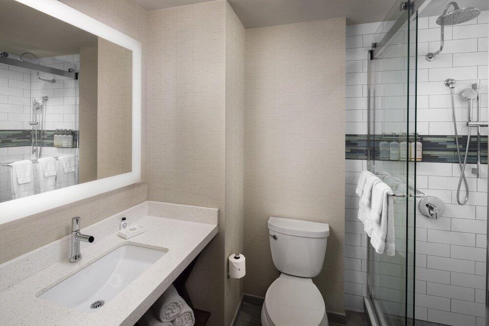 Foto del baño de EVEN Midtown East Grand Central, an IHG Hotel