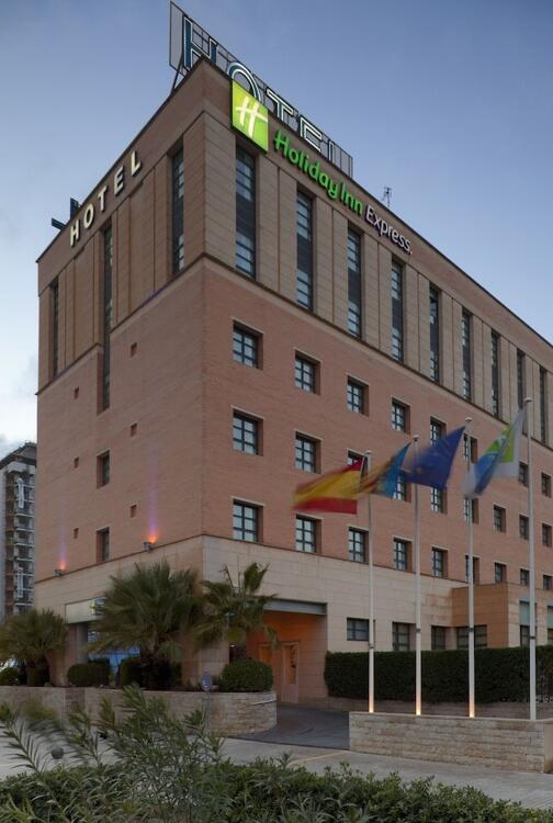 Foto del exterior de Holiday Inn Express Ciudad de las Ciencias, an IHG Hotel