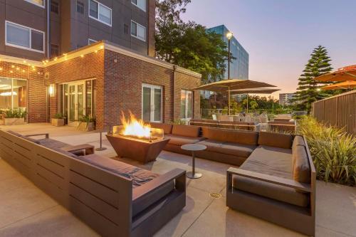 Foto del exterior de Cambria Hotel LAX