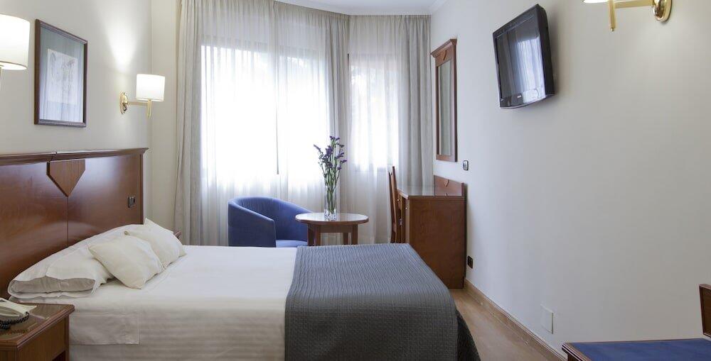 Foto de una habitación de Hotel Porcel Alixares