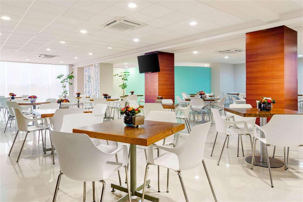 Foto de restauración de Hotel Sleep Inn Mazatlan