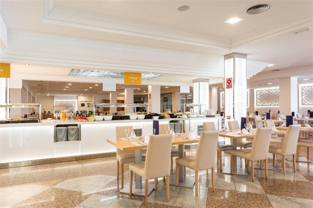 Foto de restauración de Aparthotel Globales Tamaimo Tropical