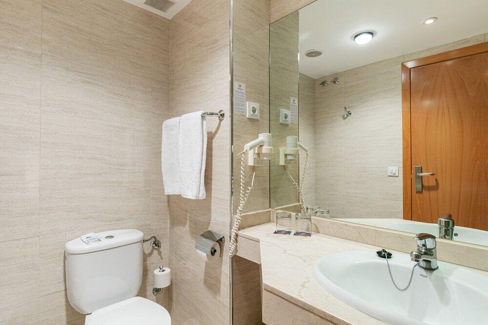 Foto del baño de Hotel Globales de los Reyes