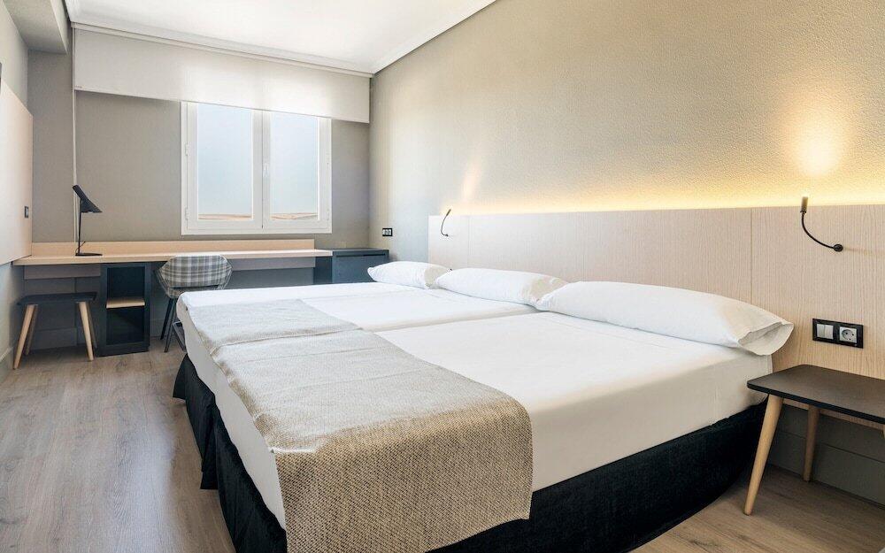Foto de una habitación de Hotel Ilunion Las Lomas
