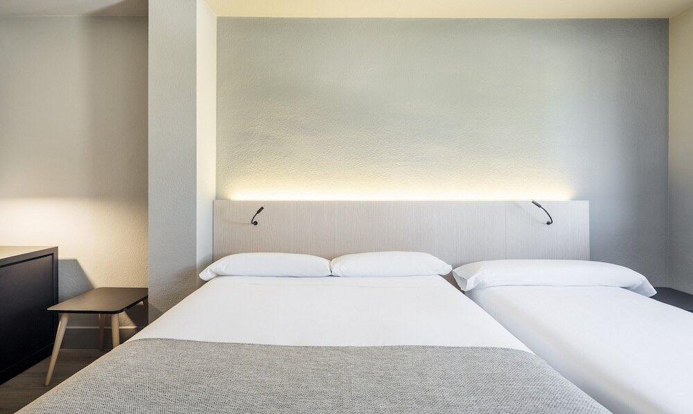 Foto de una habitación de Hotel Ilunion Las Lomas