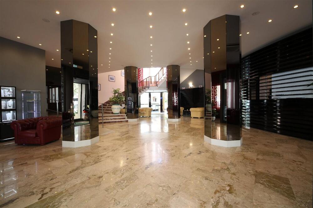 Foto de las zonas nobles de Grande Albergo Maugeri