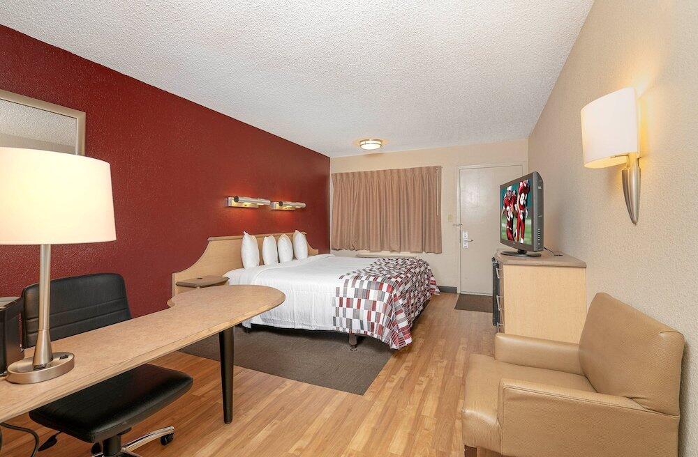 Foto de una habitación de Red Roof Inn Detroit - Dearborn/Greenfield Village