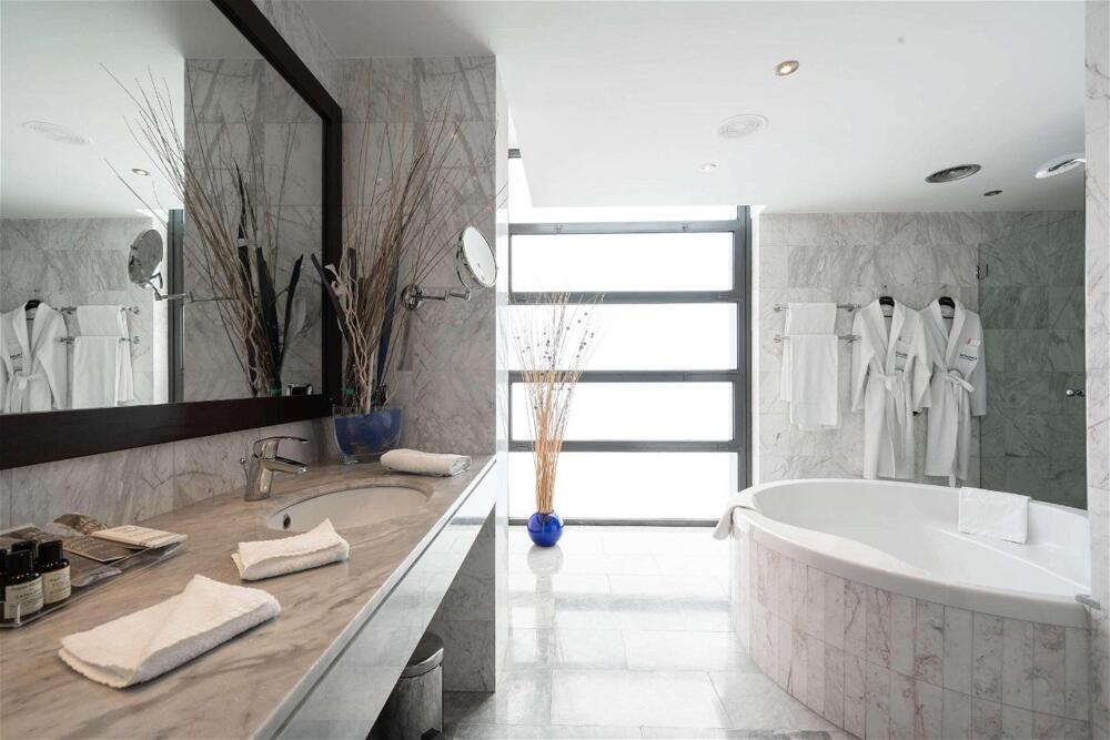 Foto del baño de Catalonia Gran Hotel Verdi