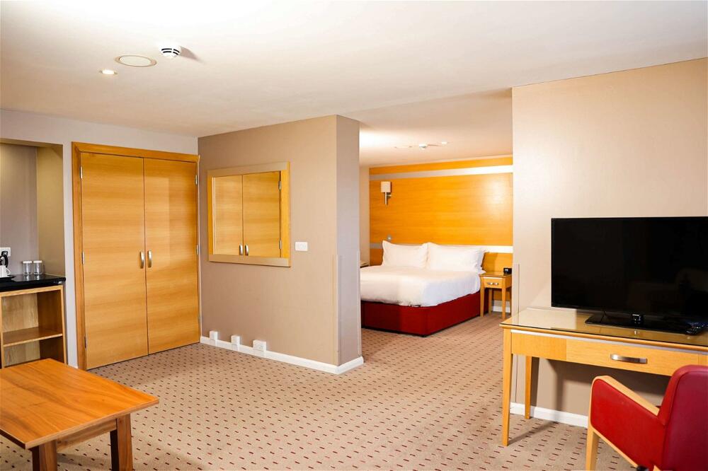 Foto de una habitación de Hotel DoubleTree by Hilton Milton Keynes
