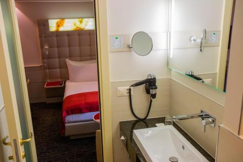 Bathroom – Hotel St.Gotthard