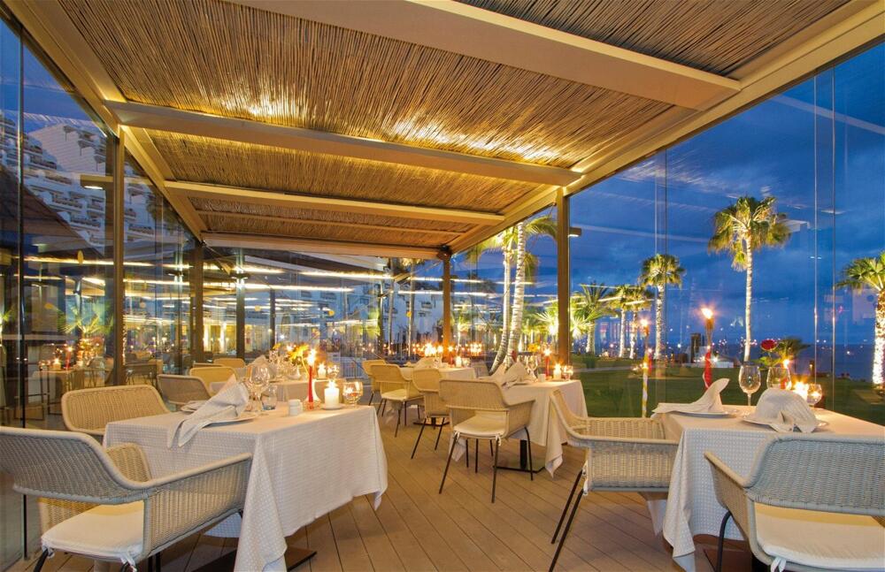 Foto de restauración de Hotel Riu Calypso - Adults Only