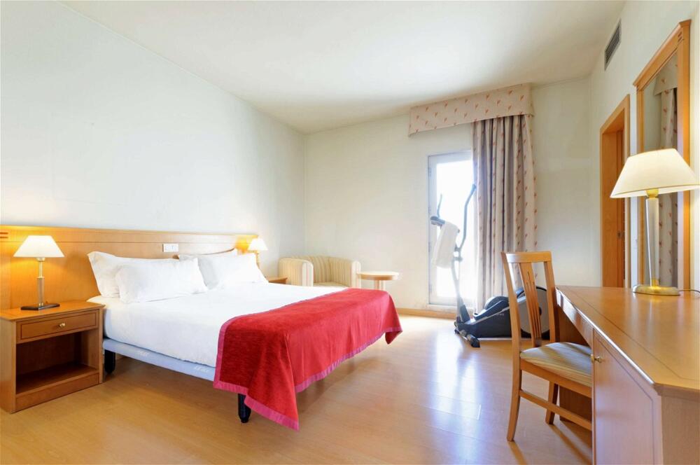 Foto de una habitación de TRYP by Wyndham Porto Centro Hotel