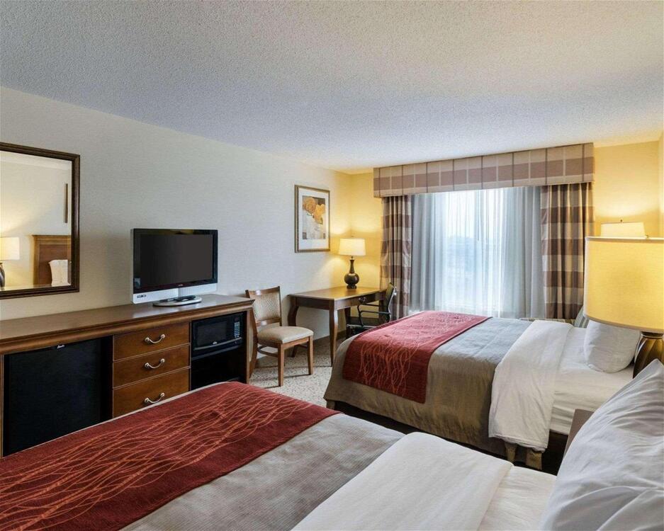 Room – Hotel Comfort Inn &amp;amp; Suites