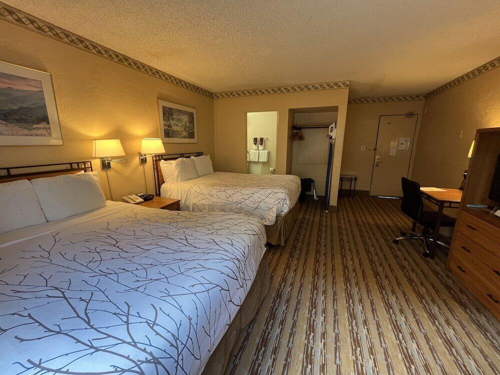 Foto de una habitación de Hotel Travelodge by Wyndham Seattle By The Space Needle