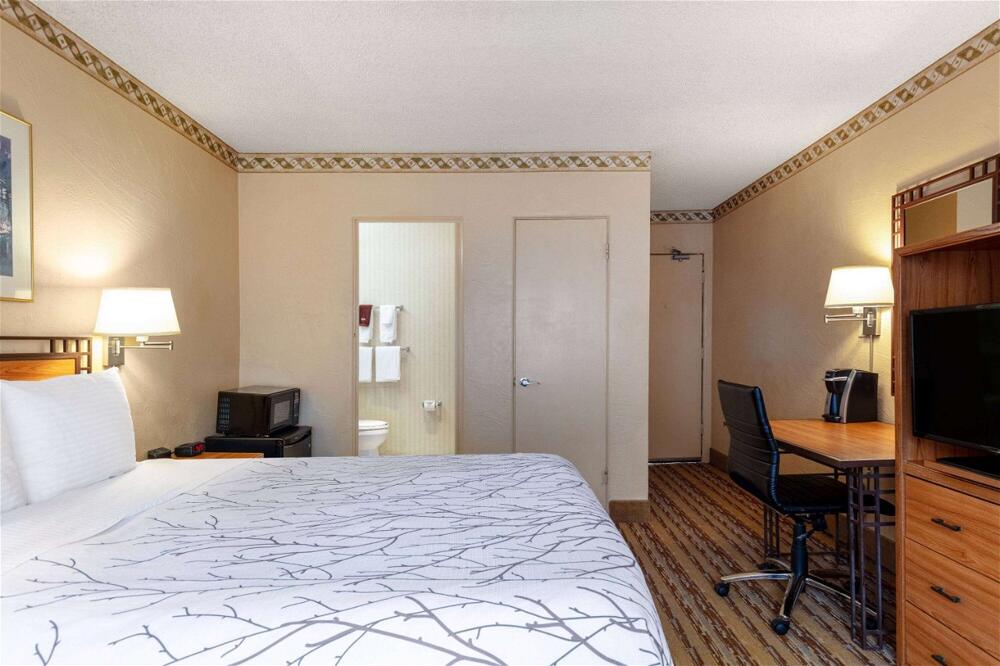 Foto de una habitación de Hotel Travelodge by Wyndham Seattle By The Space Needle