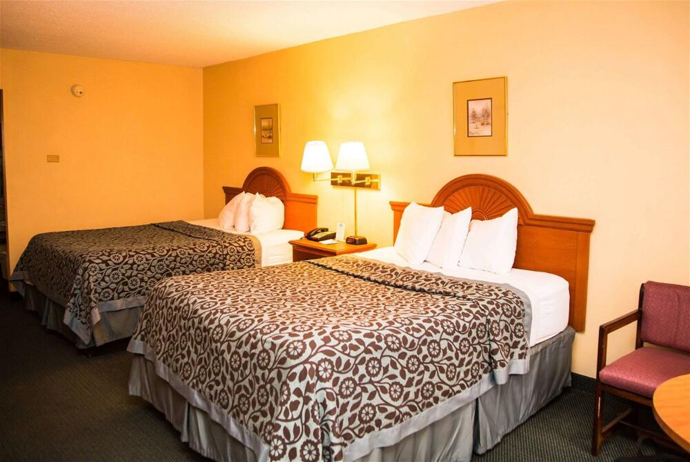 Foto de una habitación de Hotel Days Inn by Wyndham Alexandria South