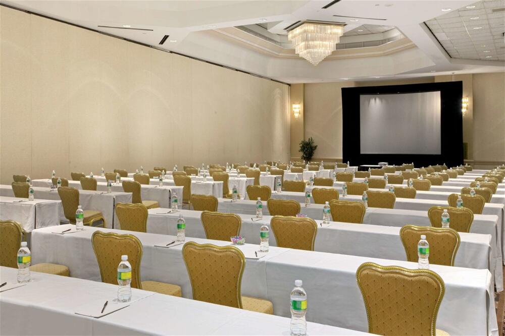 Foto de los servicios de Hotel Hilton East Brunswick