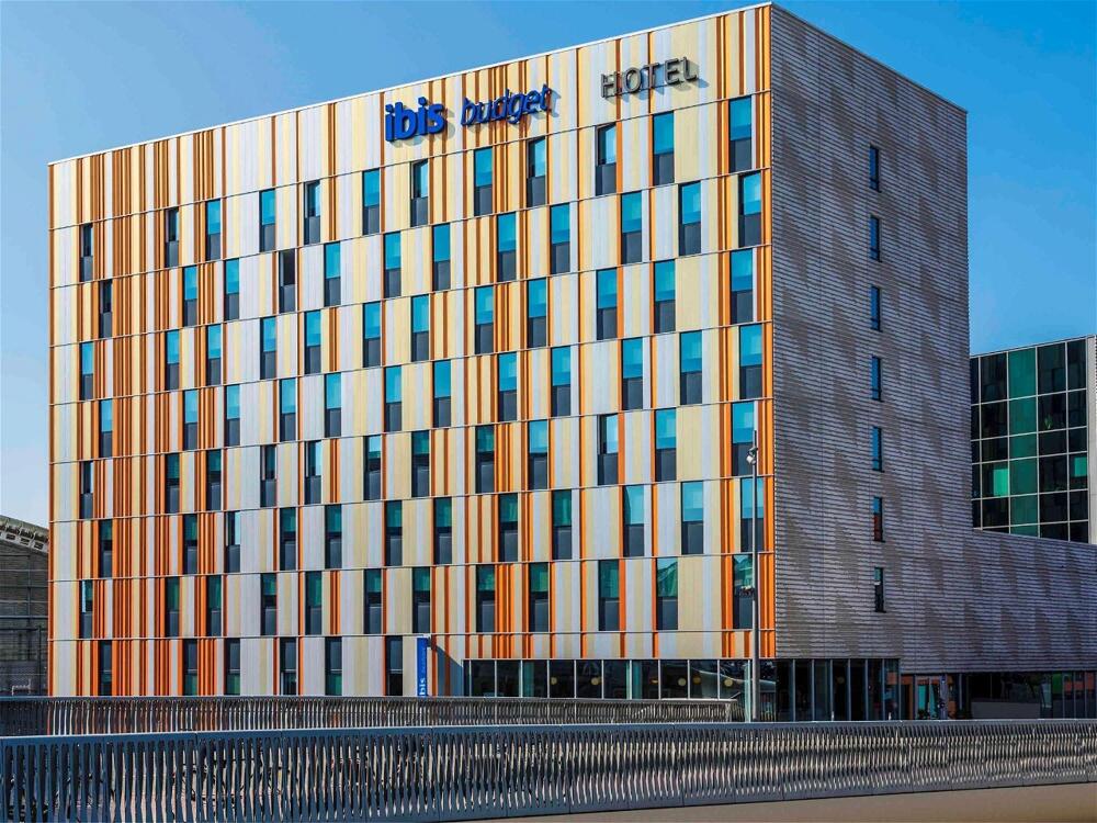Foto del exterior de Hotel ibis budget Leuven Centrum
