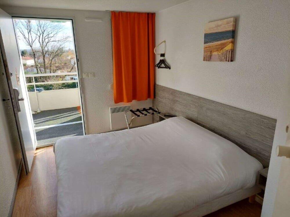 Foto de una habitación de The Originals Access, Hôtel Recouvrance Saintes Ouest (P&amp;#039;tit Dej-Hotel)