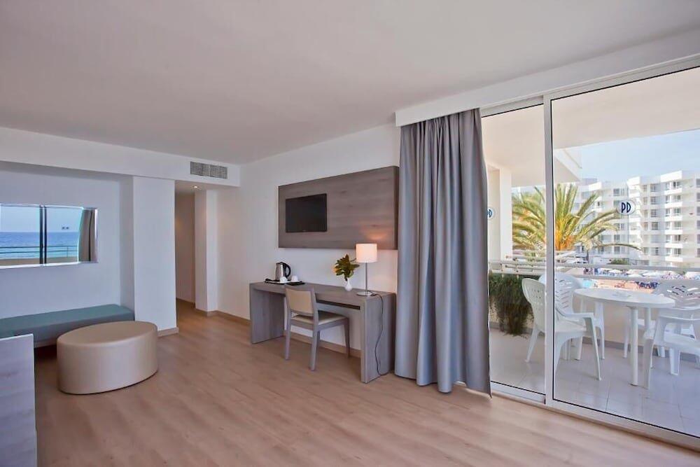 Foto de una habitación de Aparthotel Playa Dorada