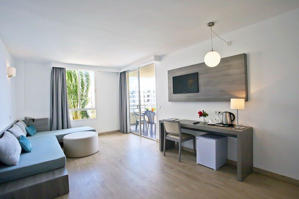 Foto de una habitación de Aparthotel Playa Dorada