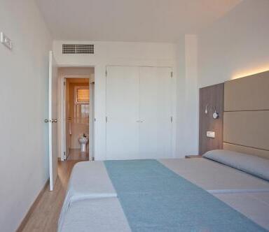 Foto de una habitación de Aparthotel Playa Dorada