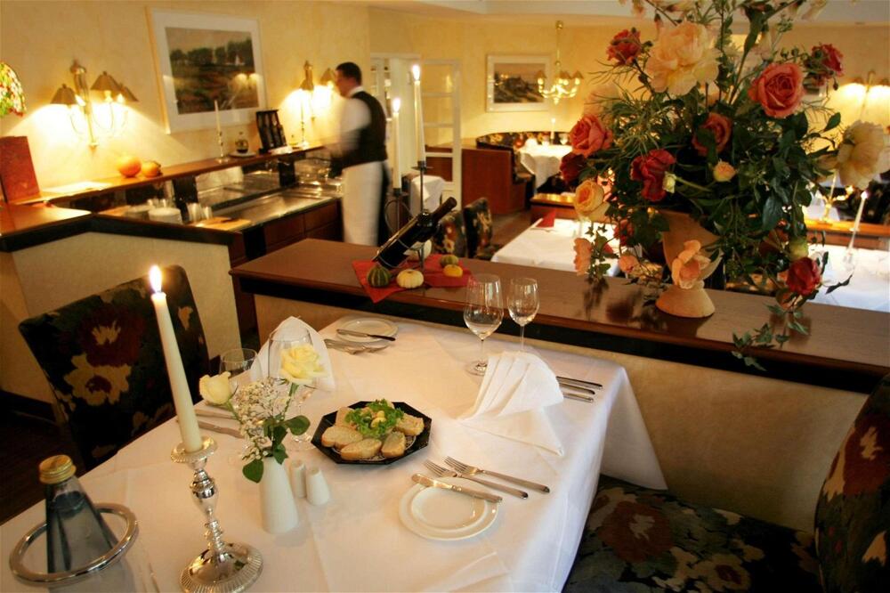 Foto de restauración de Best Western Hotel Schmoeker-Hof