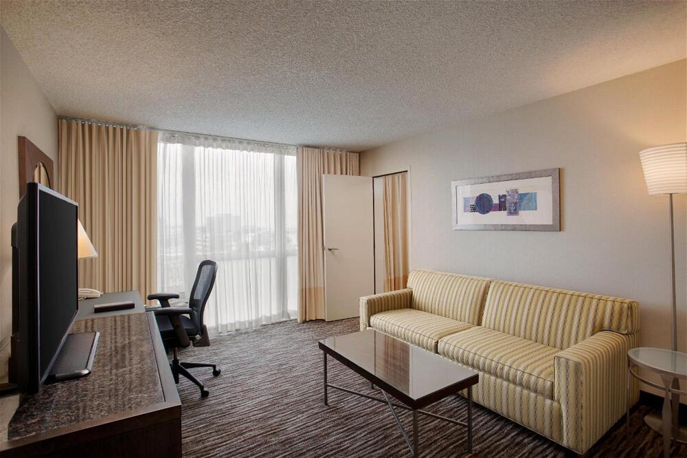 Foto de los servicios de Crowne Plaza San Francisco Airport, an IHG Hotel