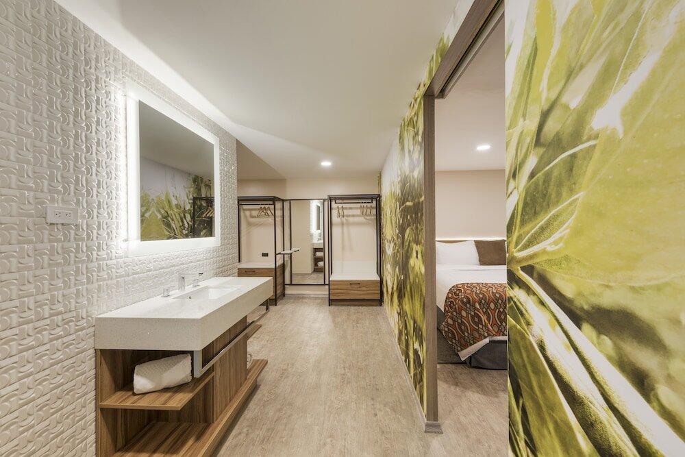 Foto de una habitación de Hotel Wyndham Garden Quito