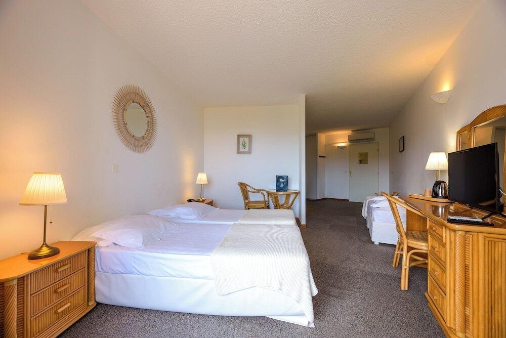 Foto de una habitación de Hotel Le Tilbury